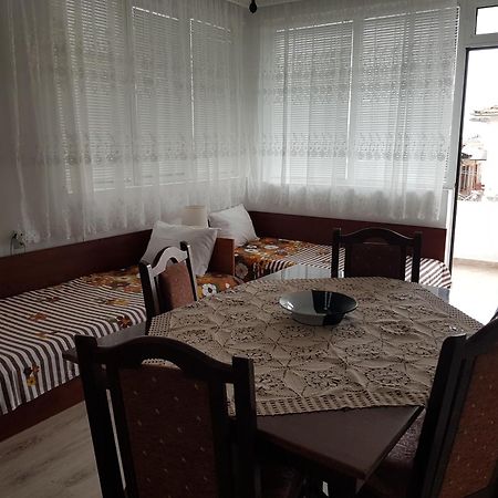 Megi Apartments Sozopol Exterior photo